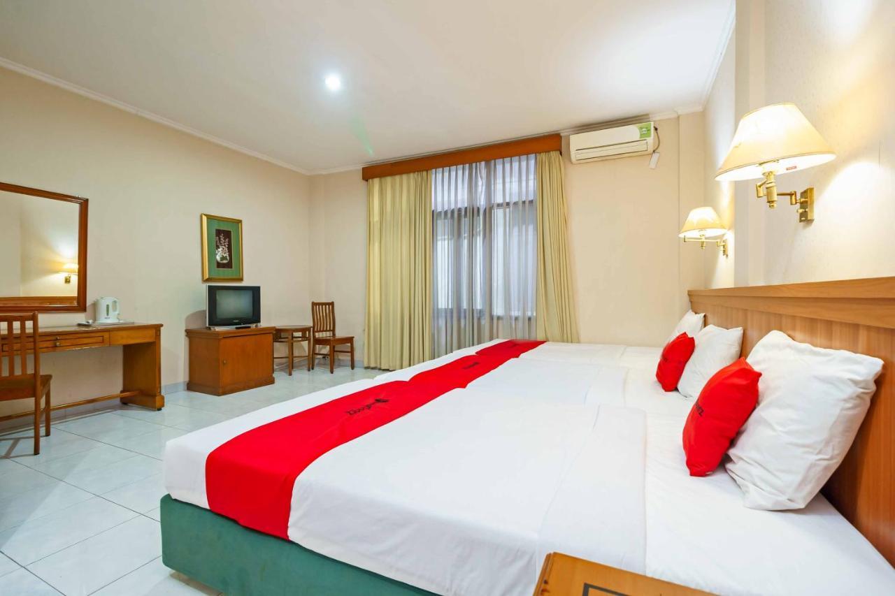 Reddoorz Plus Near Kemang Raya Jakarta Luaran gambar